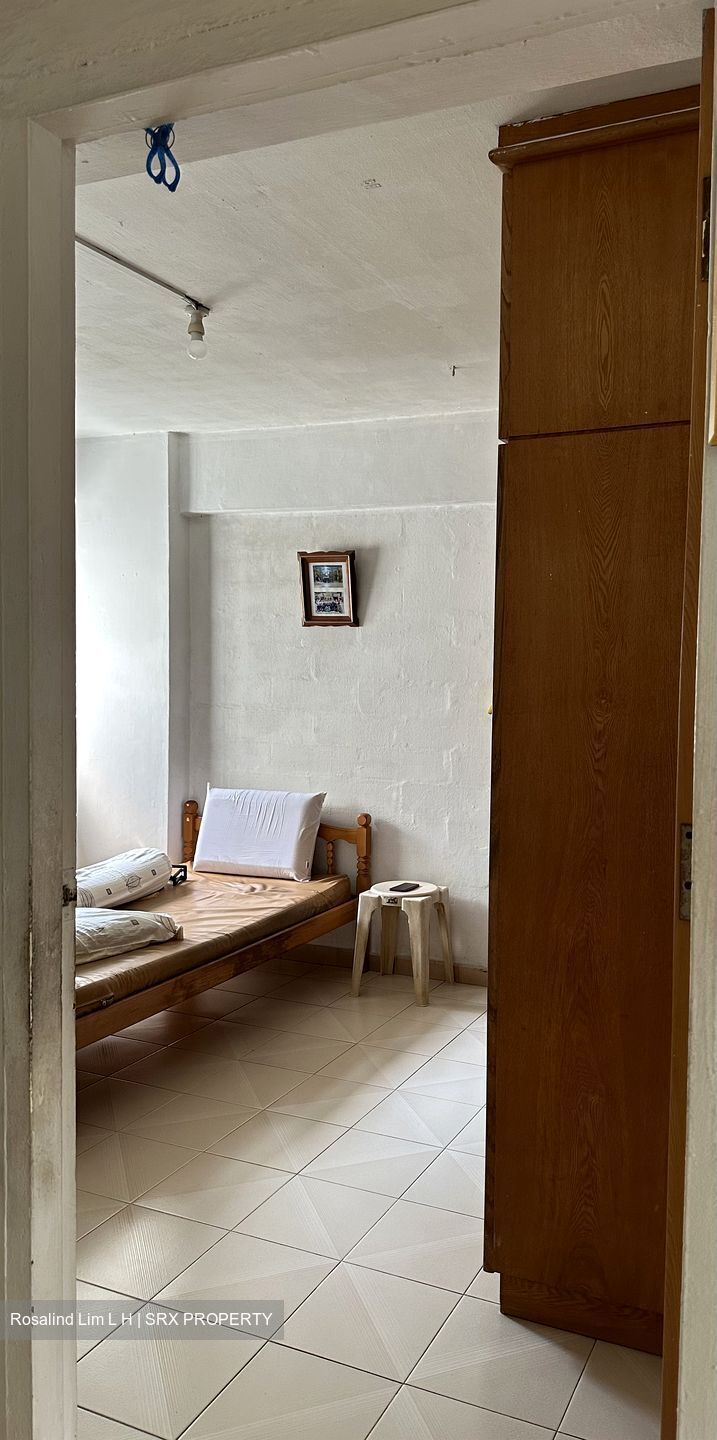 Blk 13 Holland Vista (Queenstown), HDB 3 Rooms #410869531